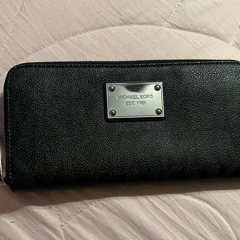 Michael Kors signature wallet